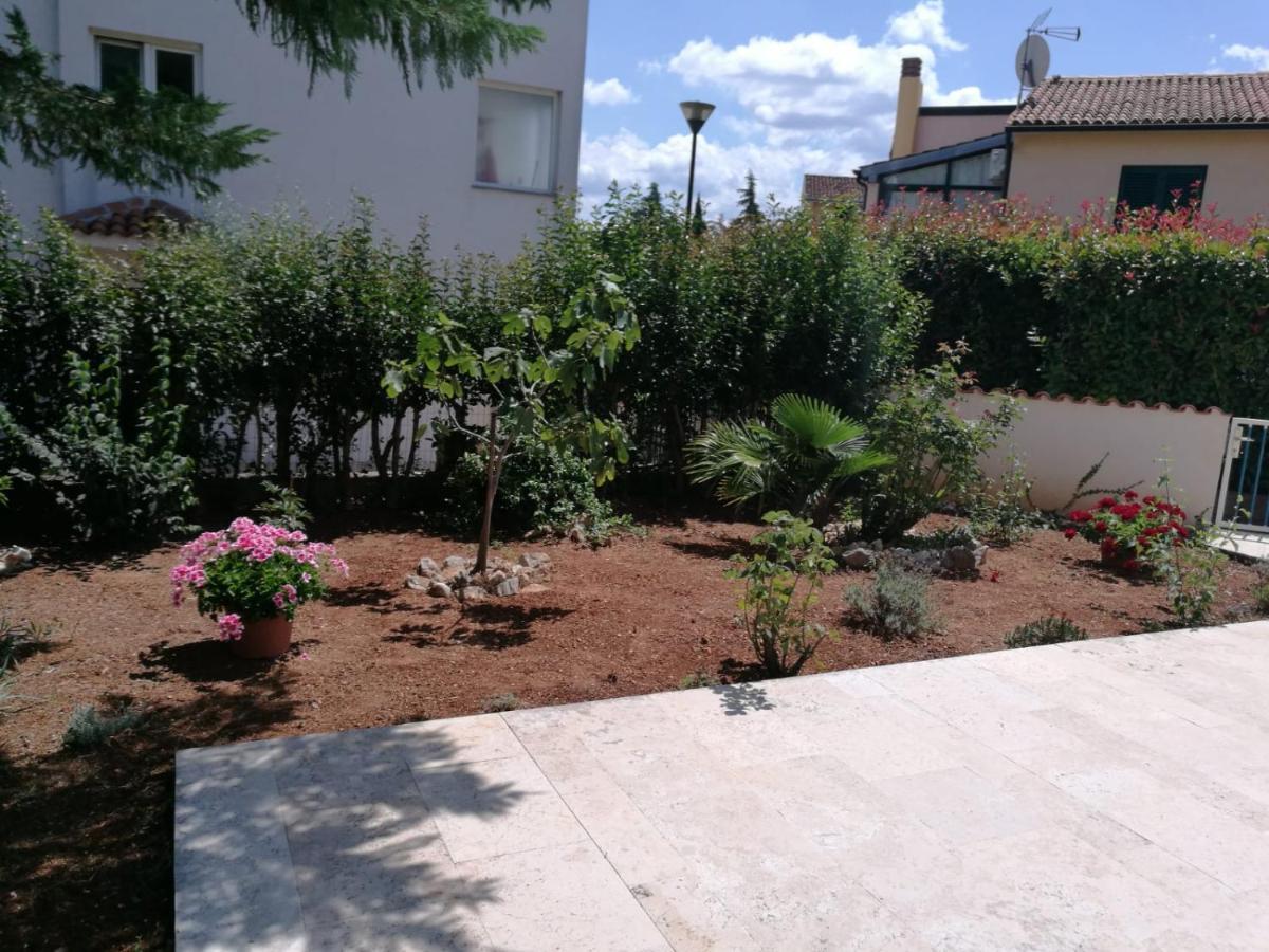 Ferienhaus Bozena Appartment 1 Vrsar Luaran gambar